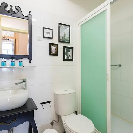 3 Bedroom, 2 Bathroom - Palma Apartment Lisbon