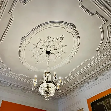 3 Bedroom, 2 Bathroom - Palma * Lisboa